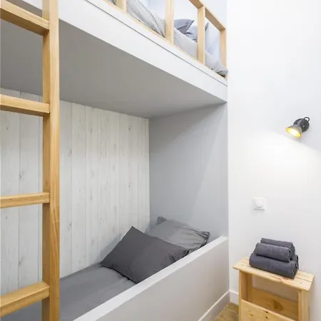 בית נופש Joyful Tiny House Seaside קאבורג